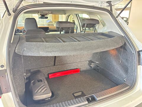 2025 Benzin Otomatik Seat Arona Beyaz Ermat Motorlu Araçlar ve Tarım Ürünleri Sanayi Ticaret A.Ş.