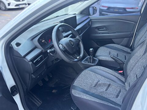 2022 Benzin Manuel Renault Taliant Beyaz Ermat Motorlu Araçlar ve Tarım Ürünleri Sanayi Ticaret A.Ş.