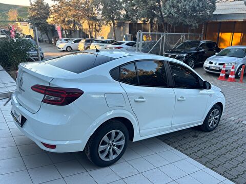 2022 Benzin Manuel Renault Taliant Beyaz Ermat Motorlu Araçlar ve Tarım Ürünleri Sanayi Ticaret A.Ş.