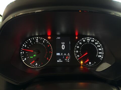 2023 Benzin Manuel Renault Clio Beyaz Ermat Motorlu Araçlar ve Tarım Ürünleri Sanayi Ticaret A.Ş.