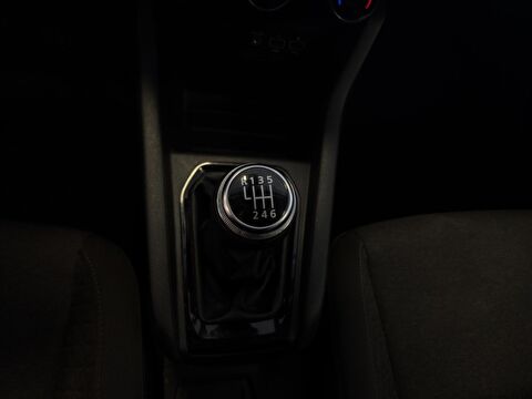 2023 Benzin Manuel Renault Clio Beyaz Ermat Motorlu Araçlar ve Tarım Ürünleri Sanayi Ticaret A.Ş.