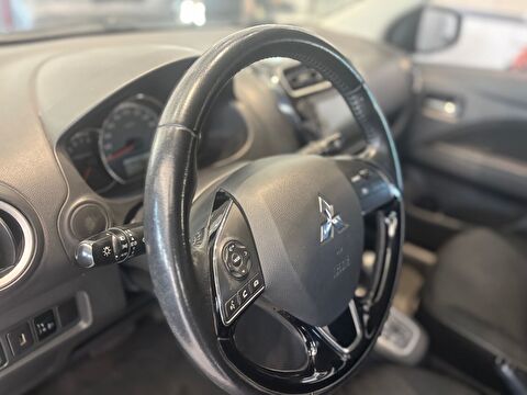 2020 Benzin Otomatik Mitsubishi Space Star Beyaz Ermat Motorlu Araçlar ve Tarım Ürünleri Sanayi Ticaret A.Ş.