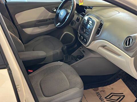 2013 Benzin Manuel Renault Captur Beyaz Ermat Motorlu Araçlar ve Tarım Ürünleri Sanayi Ticaret A.Ş.