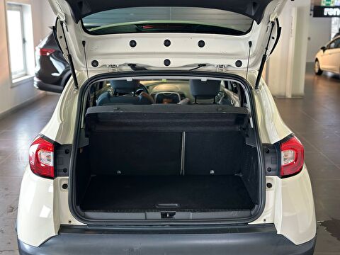 2013 Benzin Manuel Renault Captur Beyaz Ermat Motorlu Araçlar ve Tarım Ürünleri Sanayi Ticaret A.Ş.