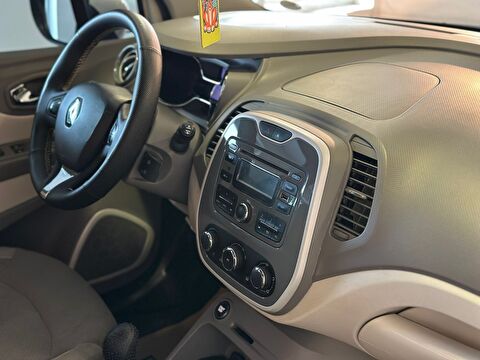 2013 Benzin Manuel Renault Captur Beyaz Ermat Motorlu Araçlar ve Tarım Ürünleri Sanayi Ticaret A.Ş.