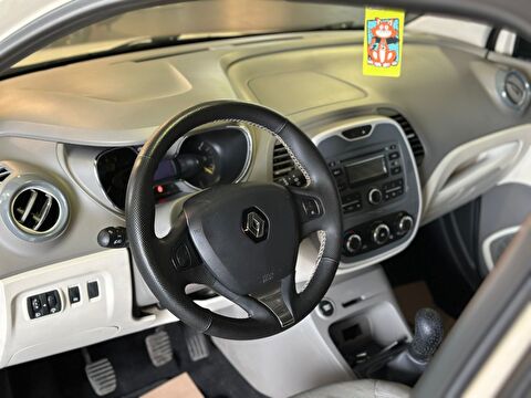 2013 Benzin Manuel Renault Captur Beyaz Ermat Motorlu Araçlar ve Tarım Ürünleri Sanayi Ticaret A.Ş.