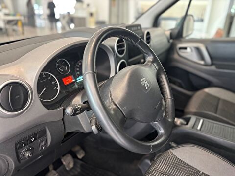 2017 Dizel Manuel Peugeot Partner Gri Ermat Motorlu Araçlar ve Tarım Ürünleri Sanayi Ticaret A.Ş.