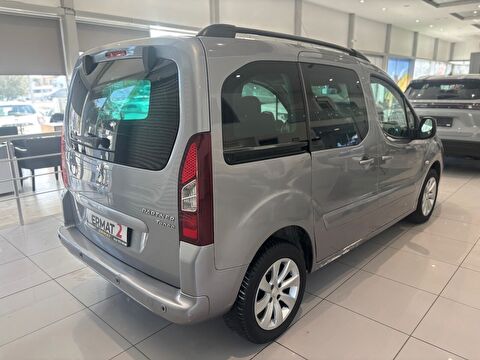 2017 Dizel Manuel Peugeot Partner Gri Ermat Motorlu Araçlar ve Tarım Ürünleri Sanayi Ticaret A.Ş.