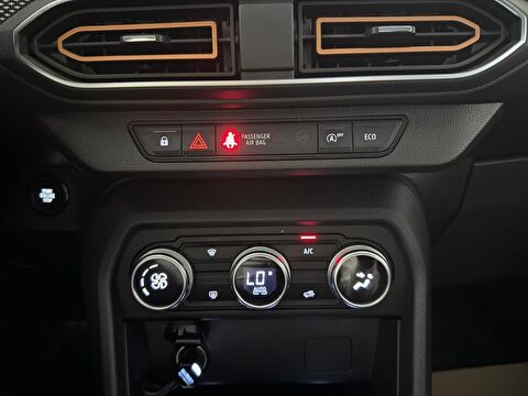 2022 Benzin Otomatik Dacia Sandero Stepway Turuncu Ermat Motorlu Araçlar ve Tarım Ürünleri Sanayi Ticaret A.Ş.