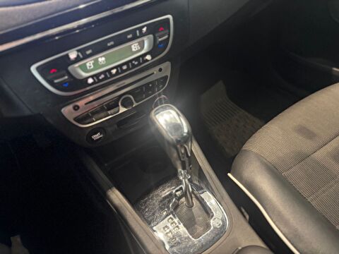 2014 Dizel Otomatik Renault Megane Gri Ermat Motorlu Araçlar ve Tarım Ürünleri Sanayi Ticaret A.Ş.