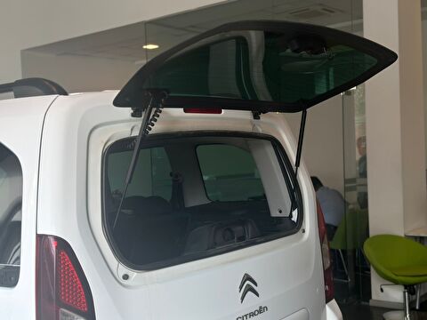 2017 Dizel Manuel Citroen Berlingo Beyaz Ermat Motorlu Araçlar ve Tarım Ürünleri Sanayi Ticaret A.Ş.