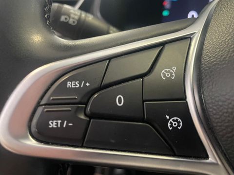 2024 Benzin Otomatik Renault Clio Turuncu Ermat Motorlu Araçlar ve Tarım Ürünleri Sanayi Ticaret A.Ş.