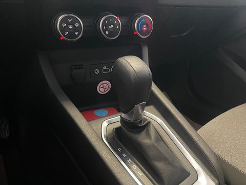 2024 Benzin Otomatik Renault Clio Turuncu Ermat Motorlu Araçlar ve Tarım Ürünleri Sanayi Ticaret A.Ş.