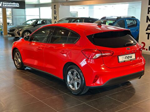 2019 Benzin Otomatik Ford Focus Kırmızı Ermat Motorlu Araçlar ve Tarım Ürünleri Sanayi Ticaret A.Ş.