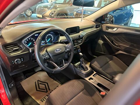 2019 Benzin Otomatik Ford Focus Kırmızı Ermat Motorlu Araçlar ve Tarım Ürünleri Sanayi Ticaret A.Ş.