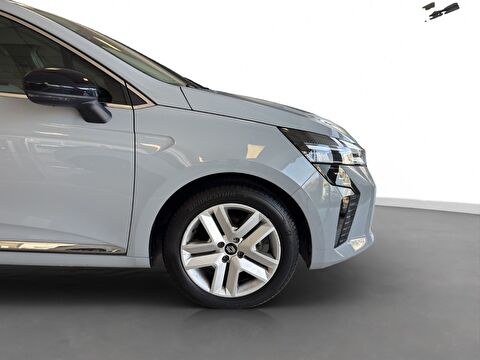 2025 Benzin Otomatik Renault Clio Gri Ermat Motorlu Araçlar ve Tarım Ürünleri Sanayi Ticaret A.Ş.