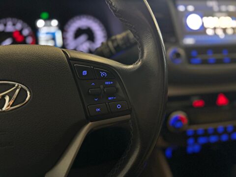 2017 Benzin Otomatik Hyundai Tucson Gri Ermat Motorlu Araçlar ve Tarım Ürünleri Sanayi Ticaret A.Ş.