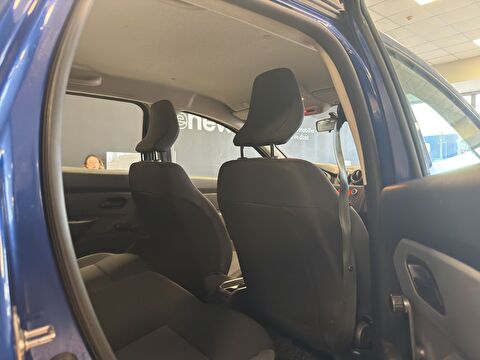 2022 Benzin Otomatik Dacia Duster Mavi Ermat Motorlu Araçlar ve Tarım Ürünleri Sanayi Ticaret A.Ş.