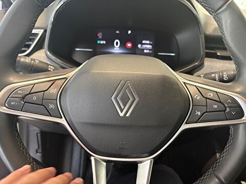 2025 Benzin Otomatik Renault Clio Beyaz Ermat Motorlu Araçlar ve Tarım Ürünleri Sanayi Ticaret A.Ş.