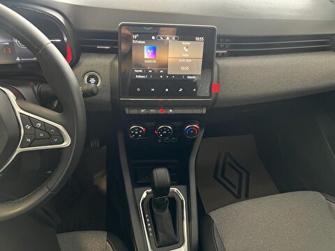 2024 Benzin Otomatik Renault Clio Beyaz Ermat Motorlu Araçlar ve Tarım Ürünleri Sanayi Ticaret A.Ş.