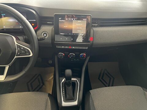 2024 Benzin Otomatik Renault Clio Beyaz Ermat Motorlu Araçlar ve Tarım Ürünleri Sanayi Ticaret A.Ş.