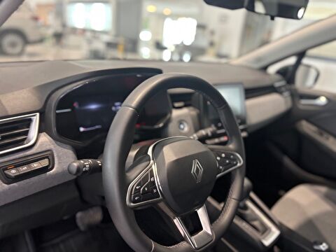 2025 Benzin Otomatik Renault Clio Gri Ermat Motorlu Araçlar ve Tarım Ürünleri Sanayi Ticaret A.Ş.