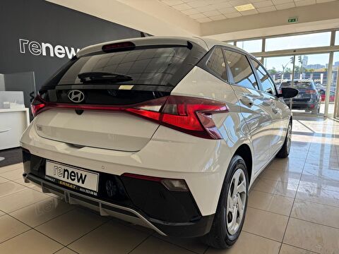2024 Benzin Otomatik Hyundai i20 Beyaz Ermat Motorlu Araçlar ve Tarım Ürünleri Sanayi Ticaret A.Ş.