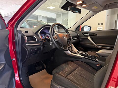 2020 Benzin Otomatik Mitsubishi Eclipse Cross Kırmızı Ermat Motorlu Araçlar ve Tarım Ürünleri Sanayi Ticaret A.Ş.