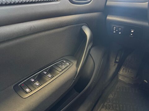 renault, megane, sedan 1.3 tce joy, manuel, benzin 2.el otomobil | renew 17