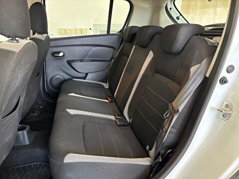 2020 Benzin Otomatik Dacia Sandero Beyaz Ermat Motorlu Araçlar ve Tarım Ürünleri Sanayi Ticaret A.Ş.
