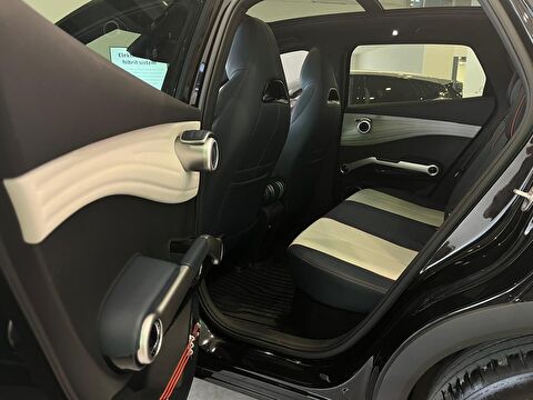 2025 Elektrik Otomatik BYD Atto 3 EV Siyah Ermat Motorlu Araçlar ve Tarım Ürünleri Sanayi Ticaret A.Ş.