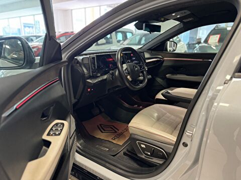 renault, megane e-tech, crossover ev60 ıconic otomatik, otomatik, elektrik 2.el otomobil | renew 8