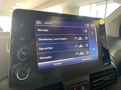 2024 Dizel Otomatik Toyota Proace City Gri Ermat Motorlu Araçlar ve Tarım Ürünleri Sanayi Ticaret A.Ş.