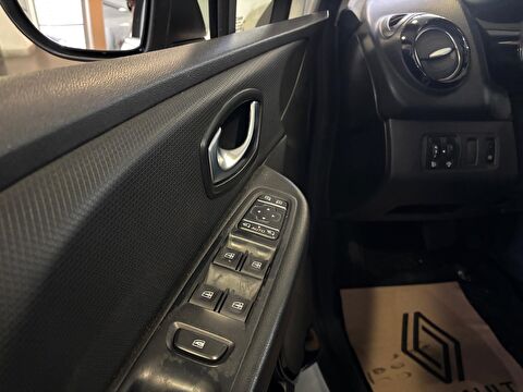 2018 Dizel Otomatik Renault Clio Beyaz Ermat Motorlu Araçlar ve Tarım Ürünleri Sanayi Ticaret A.Ş.