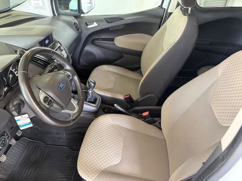 2022 Dizel Manuel Ford Tourneo Courier Beyaz Ermat Motorlu Araçlar ve Tarım Ürünleri Sanayi Ticaret A.Ş.