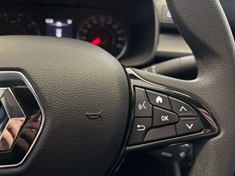 2023 Benzin Otomatik Renault Taliant Beyaz Ermat Motorlu Araçlar ve Tarım Ürünleri Sanayi Ticaret A.Ş.