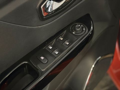 2013 Benzin Otomatik Renault Captur Turuncu Ermat Motorlu Araçlar ve Tarım Ürünleri Sanayi Ticaret A.Ş.