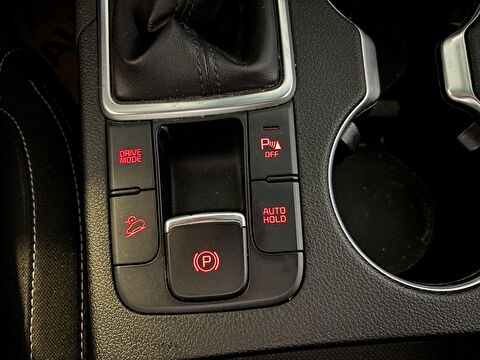 2020 Dizel Otomatik Kia Sportage Gri Ermat Motorlu Araçlar ve Tarım Ürünleri Sanayi Ticaret A.Ş.