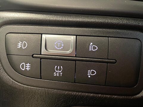 2025 Benzin Manuel Fiat Egea Cross Beyaz Ermat Motorlu Araçlar ve Tarım Ürünleri Sanayi Ticaret A.Ş.