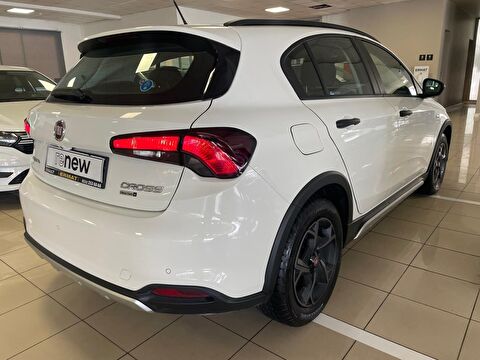 2025 Benzin Manuel Fiat Egea Cross Beyaz Ermat Motorlu Araçlar ve Tarım Ürünleri Sanayi Ticaret A.Ş.