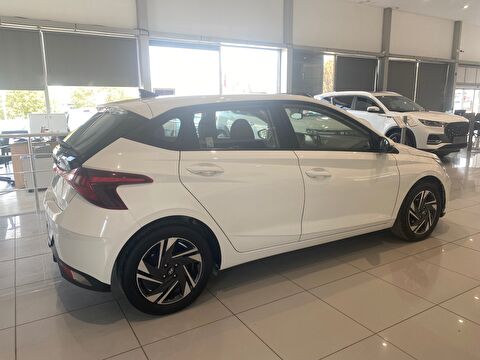 hyundai, i20, hatchback 1.4 mpı style otomatik, otomatik, benzin 2.el otomobil | renew 6