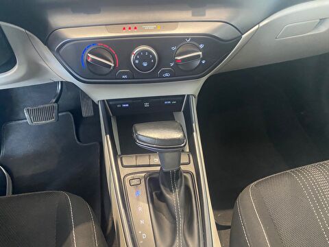 hyundai, i20, hatchback 1.4 mpı style otomatik, otomatik, benzin 2.el otomobil | renew 15