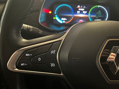 2023 Elektrik Otomatik Renault Zoe Kırmızı Ermat Motorlu Araçlar ve Tarım Ürünleri Sanayi Ticaret A.Ş.