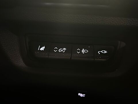 2023 Elektrik Otomatik Renault Zoe Kırmızı Ermat Motorlu Araçlar ve Tarım Ürünleri Sanayi Ticaret A.Ş.