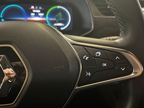 2023 Elektrik Otomatik Renault Zoe Kırmızı Ermat Motorlu Araçlar ve Tarım Ürünleri Sanayi Ticaret A.Ş.