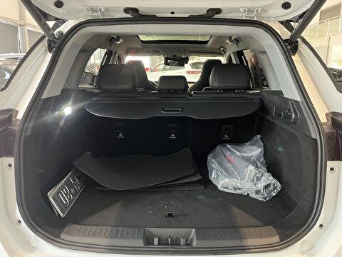 2024 Benzin Otomatik Chery Tiggo 7 Promax Beyaz Ermat Motorlu Araçlar ve Tarım Ürünleri Sanayi Ticaret A.Ş.