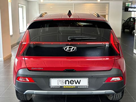 2023 Benzin Otomatik Hyundai Bayon Kırmızı Ermat Motorlu Araçlar ve Tarım Ürünleri Sanayi Ticaret A.Ş.