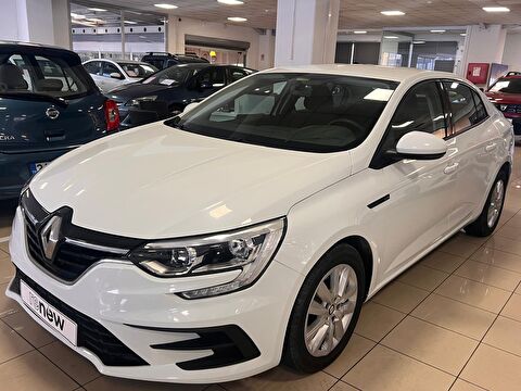 Sedan 1.3 TCe Joy EDC, 2. el otomobil | renew