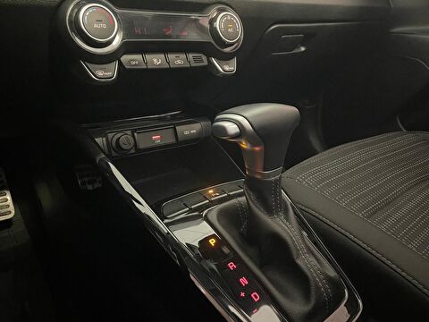 kia, stonic, 1.4 mpı elegance, otomatik, benzin 2.el otomobil | renew 17