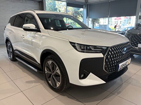 2025 Benzin Otomatik Chery Tiggo 7 Beyaz Ermat Motorlu Araçlar ve Tarım Ürünleri Sanayi Ticaret A.Ş.